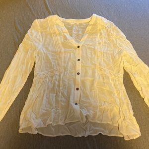Woman’s Maurice’s blouse